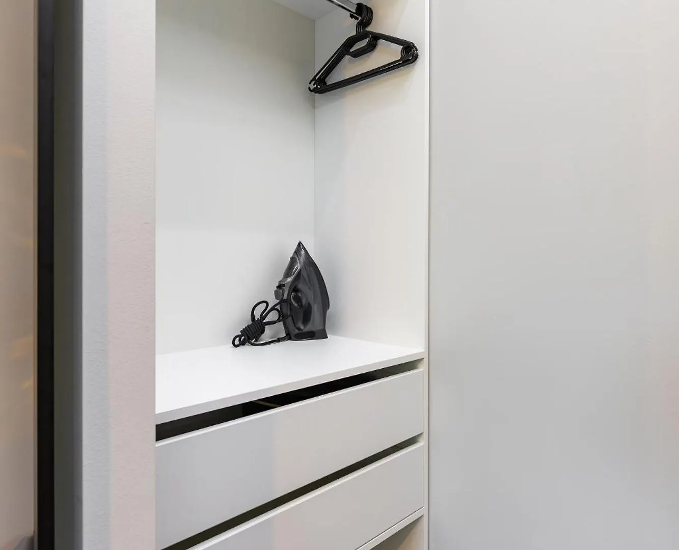 Happy People Plovdiv - Grey 1-Bd Apartment By Flat Mаnager