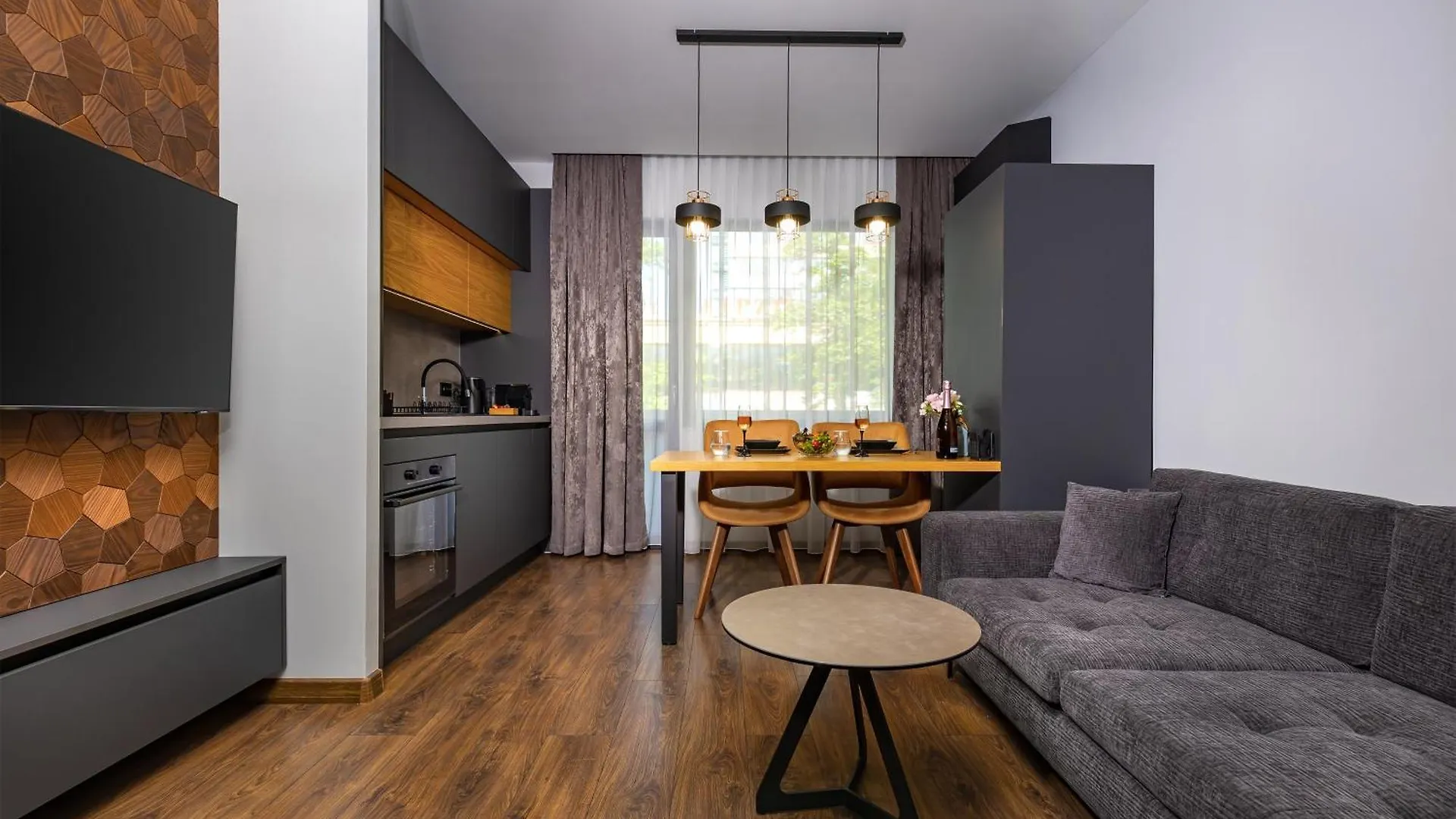 Happy People Plovdiv - Grey 1-Bd Apartment By Flat Mаnager Bulgaria